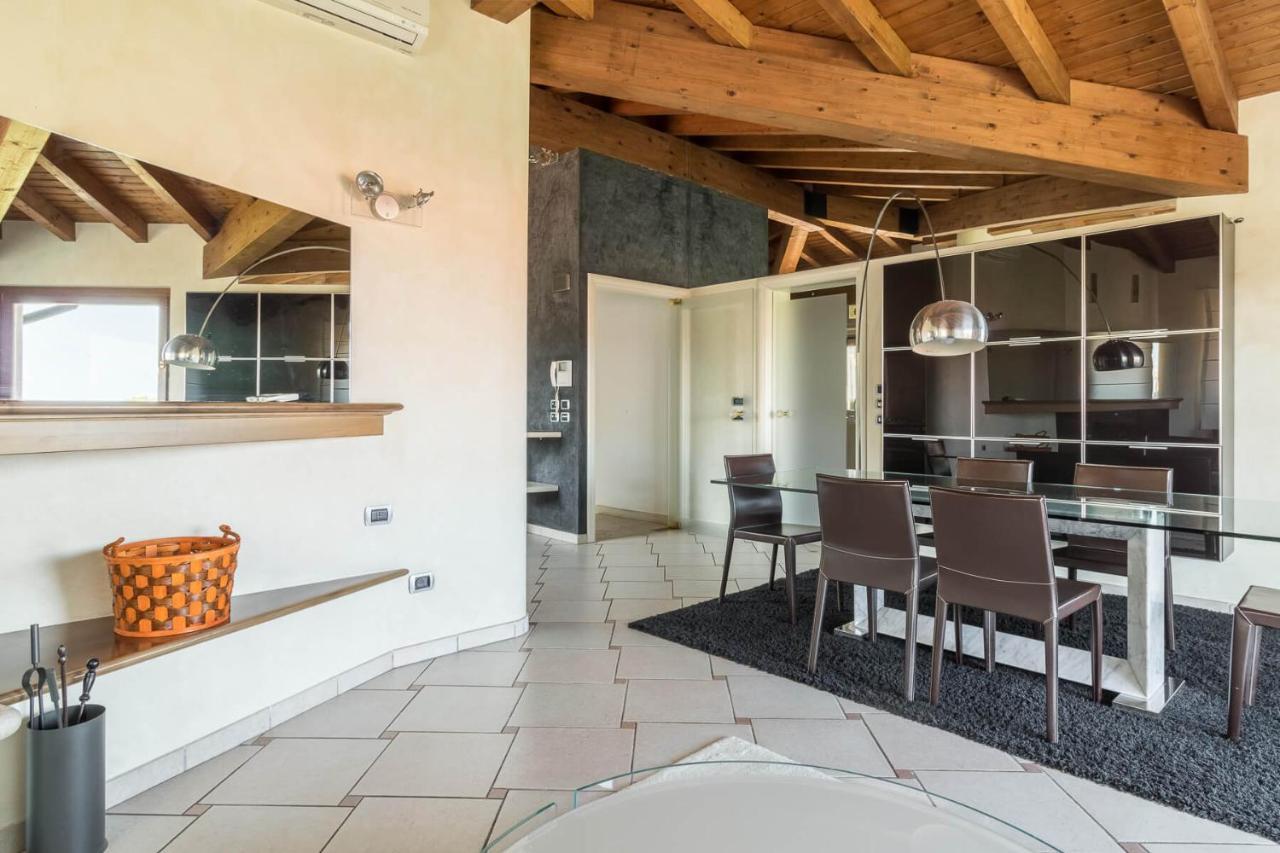 Villa Oleander Манерба дел Гарда Екстериор снимка